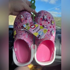 Sanrio Hello Kitty Badtz-Maru Kuromi My Melody Cinnamoroll Purin Tuxedo Crocs